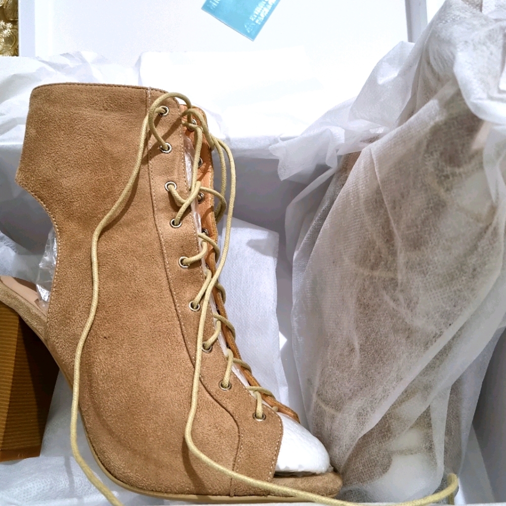 Katie: Nude Lace Up Shoes